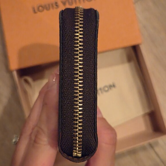 Louis Vuitton - Zippy Coin Purse - Authentic, Like New Condition - Picture 5 of 6